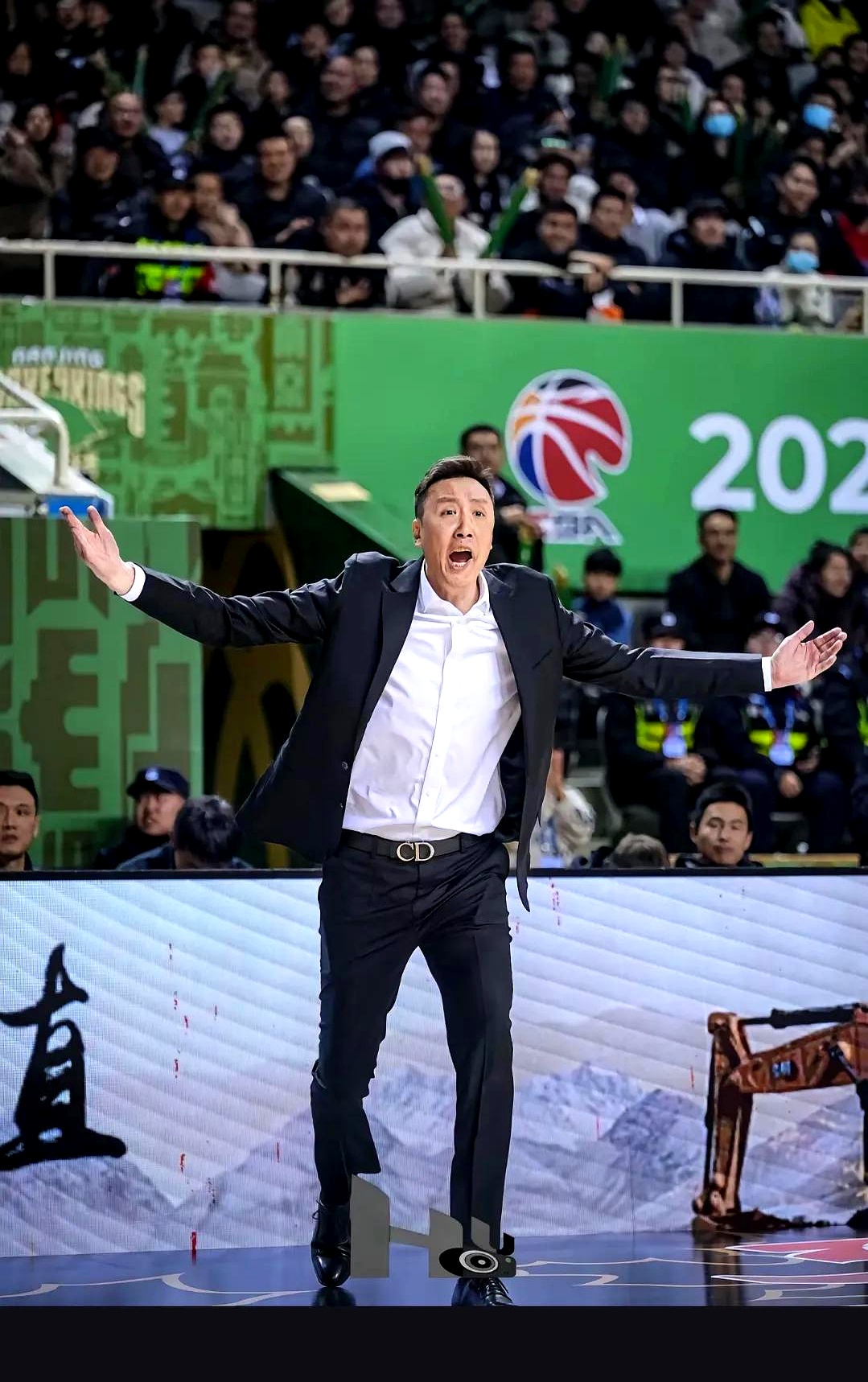 kaiyun-关于赛后CBA常规赛传出新动向；埃因霍温临场应变；管理层表态——媒体盛赞；年轻球员得到机会的信息-kaiyun